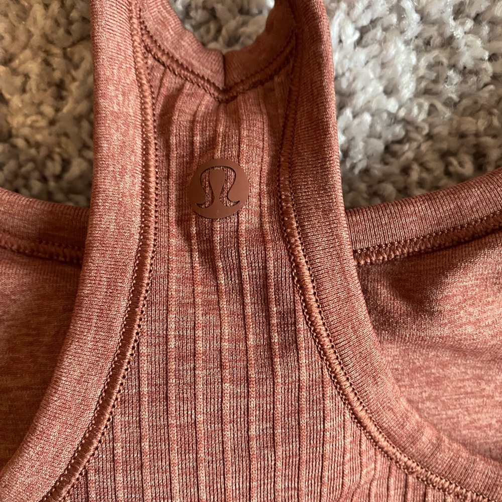Lululemon tank